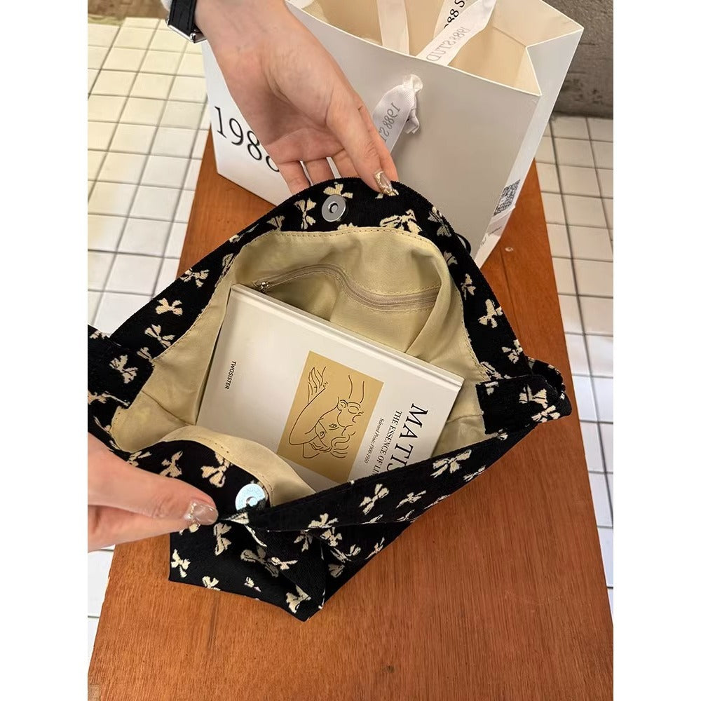 Floral-Printed Sling Bag LoungeYard — product view 5
