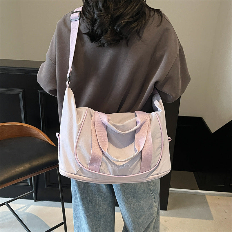 Elegant Sports Bag With Multiple Compartments LoungeYard — product view 3