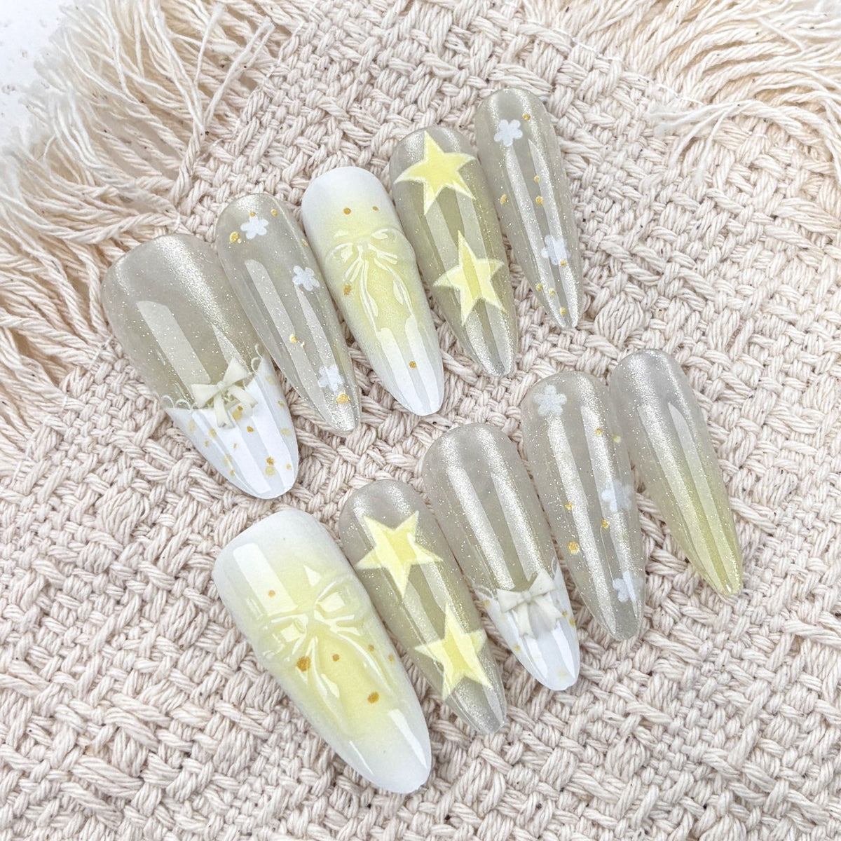 Elegant Floral Nail Art Set — product view 3