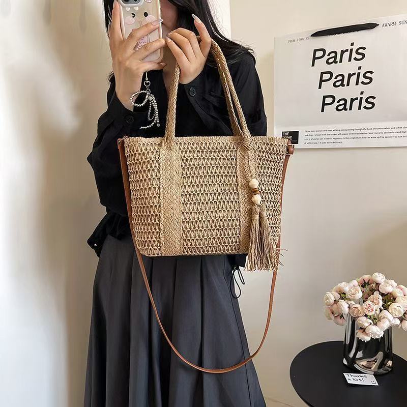 Braided tote bag with tassels and leather details LoungeYard — product view 3