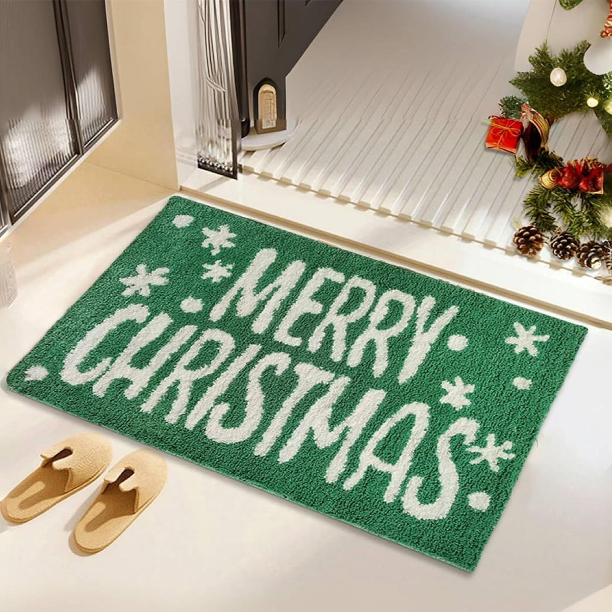 Plush Polka Dot Bath Mat Bowlift — product view 4