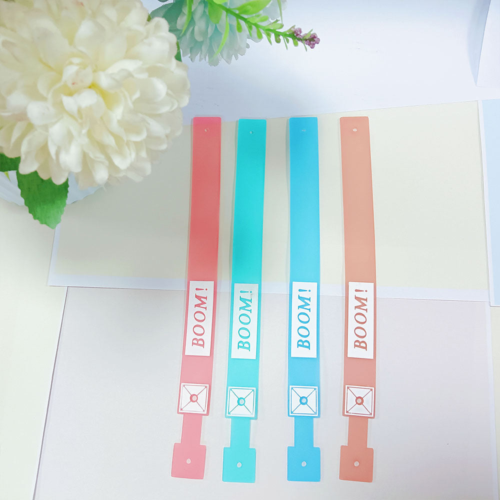 Unisex Luggage Tag made of durable Silicone LoungeYard — product view 2