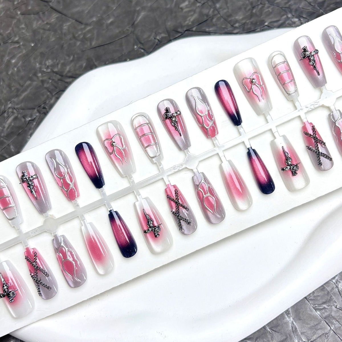 Decorative Press-On Nail Set with Ombre and Glitter Effects — product view 5
