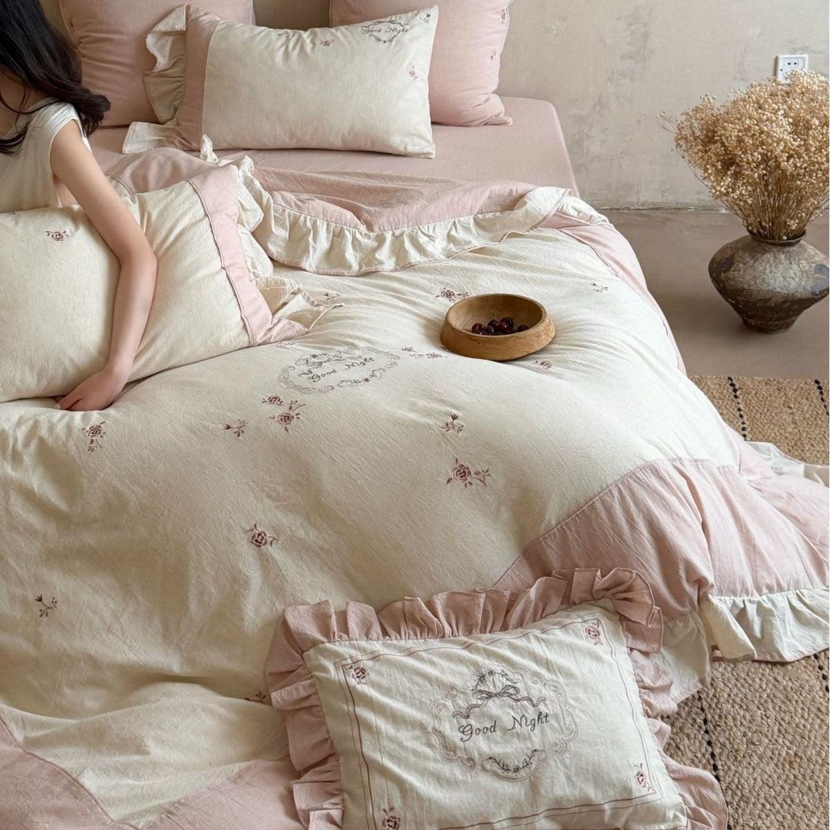 Linen bedding set — product view 1