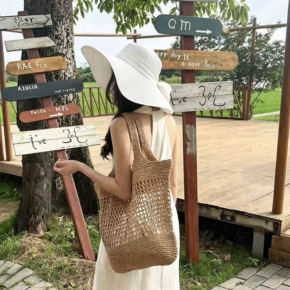 Large Macrame Shopper LoungeYard — product view 1