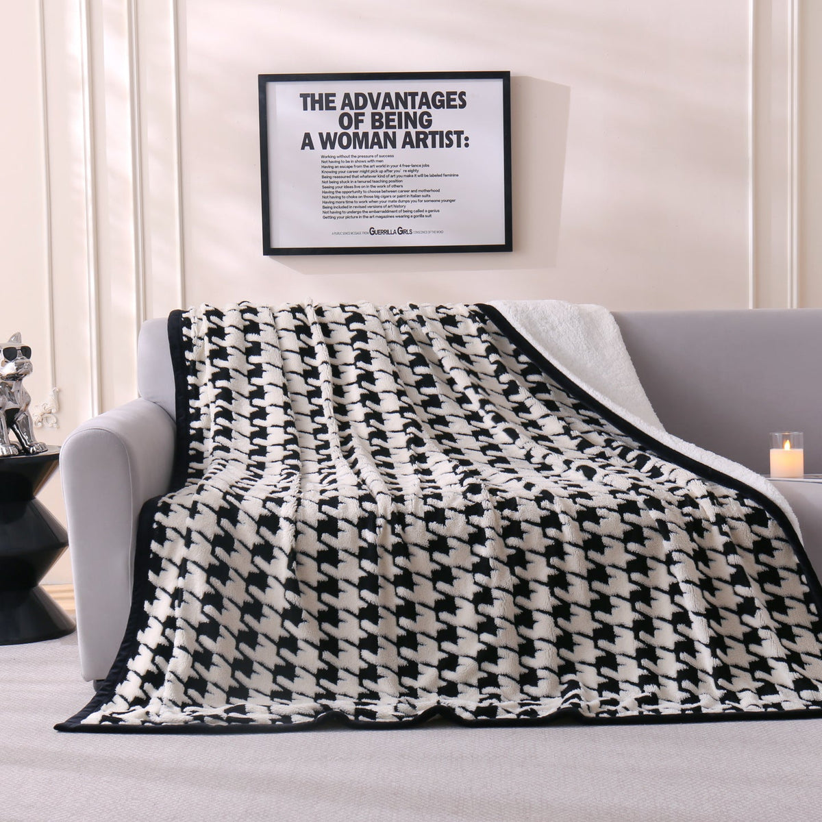 Chic Floral Pattern Throw Blanket LoungeYard — product view 7