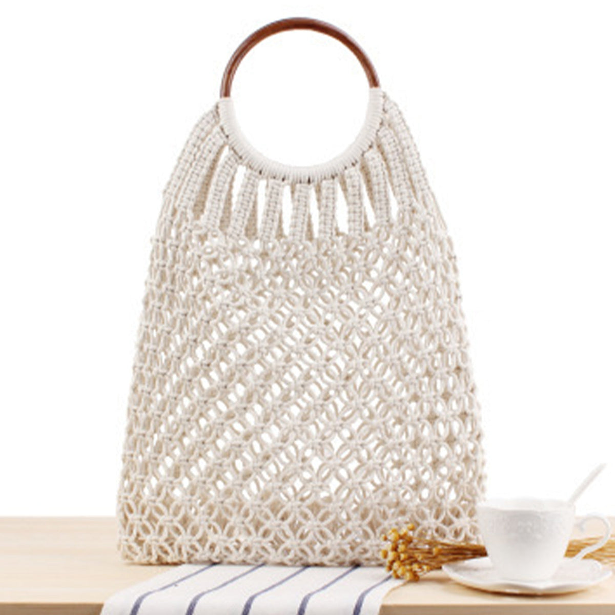 Tote bag with braided net design and practical inner bag LoungeYard — product view 2