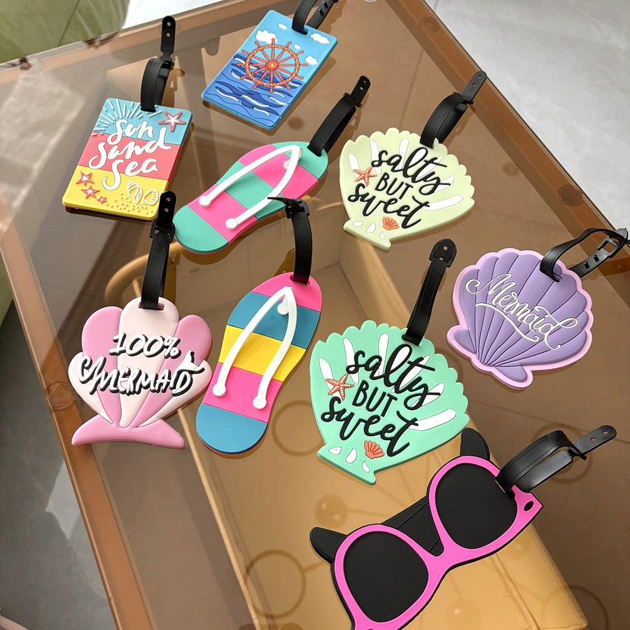 Shell-Shaped Luggage Tag LoungeYard — product view 3