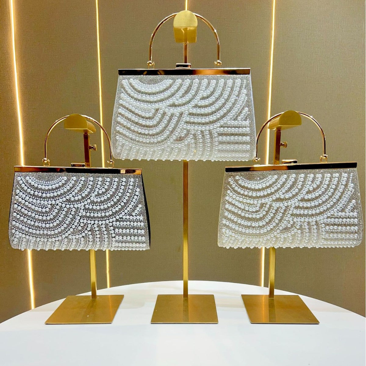 Decorative Pearl Handbag — product view 4