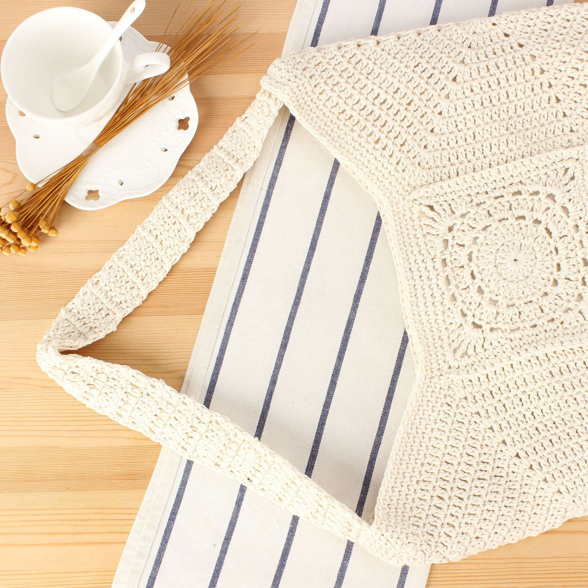 Handmade Macrame Bag LoungeYard — product view 2