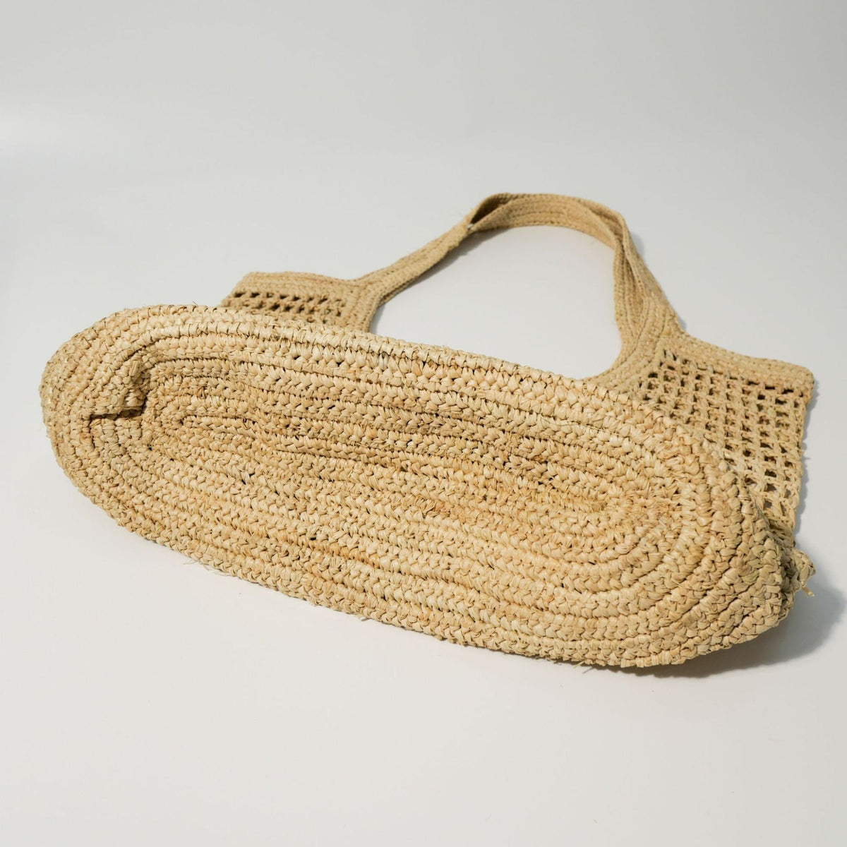 Spacious basket bag with fine mesh structure LoungeYard — product view 4