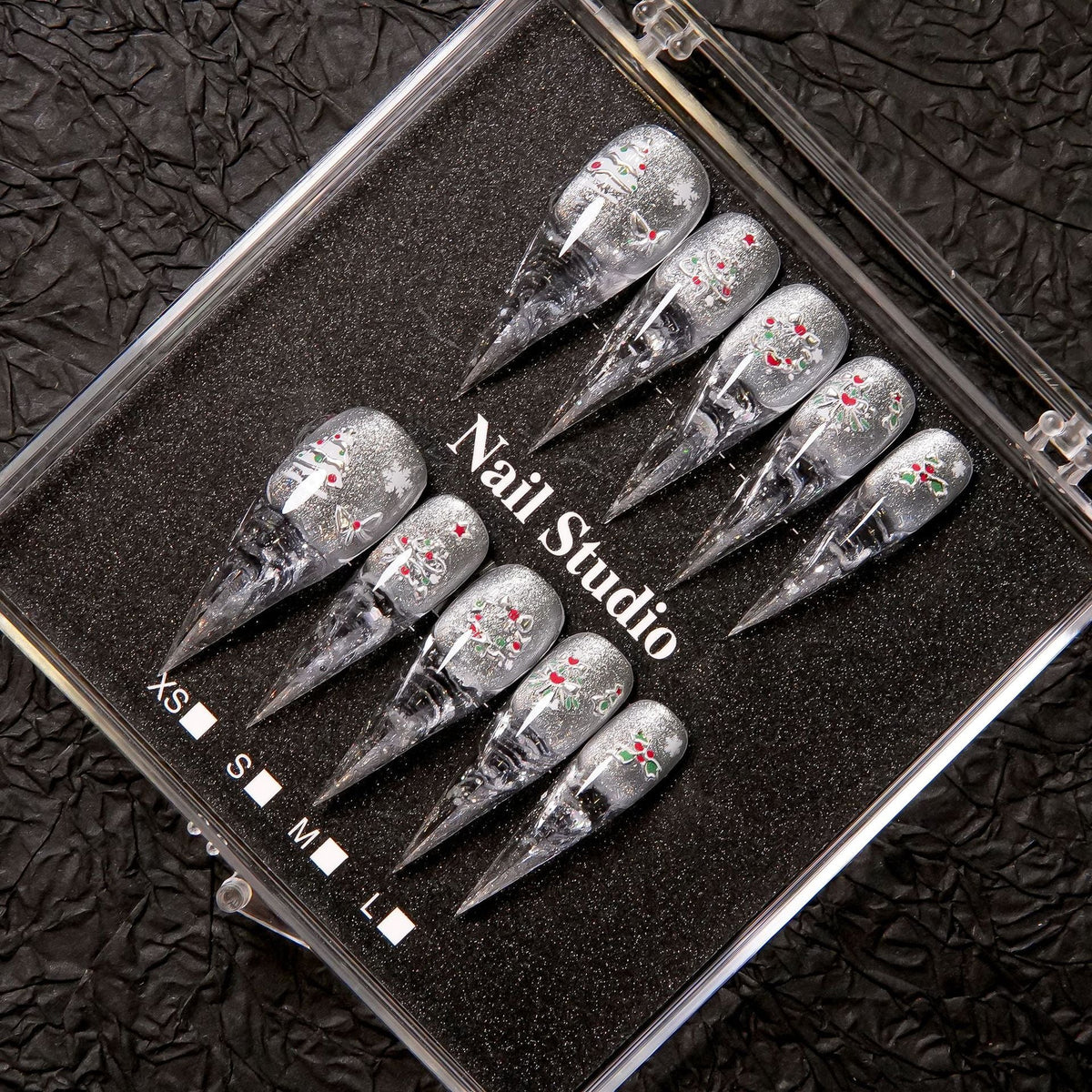 Holiday-Themed Press-On Nail Art Set — product view 3