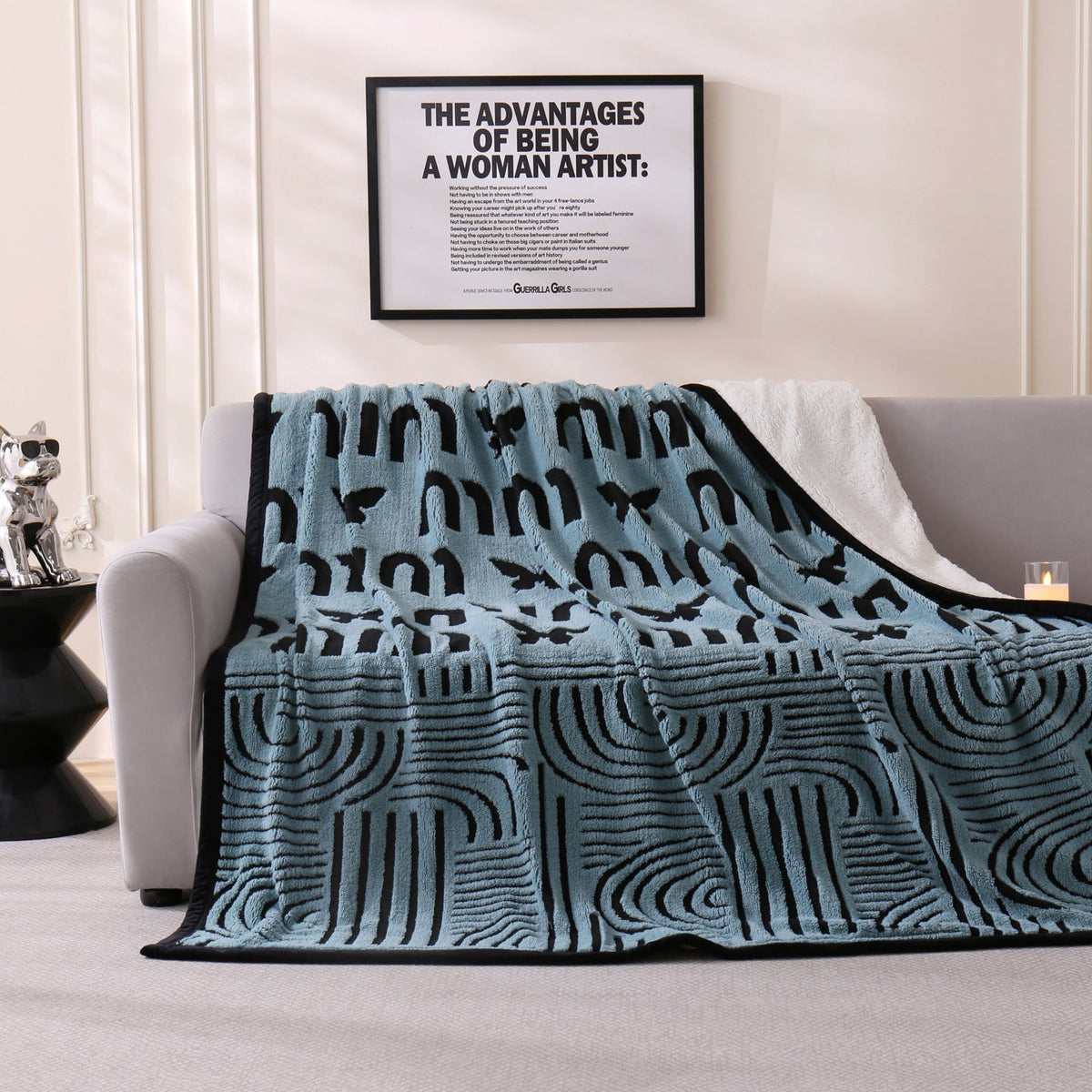 Chic Floral Pattern Throw Blanket LoungeYard — product view 6