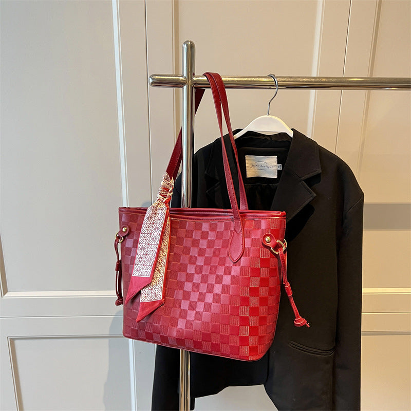 Elegant Woven Tote Bag LoungeYard — product view 7