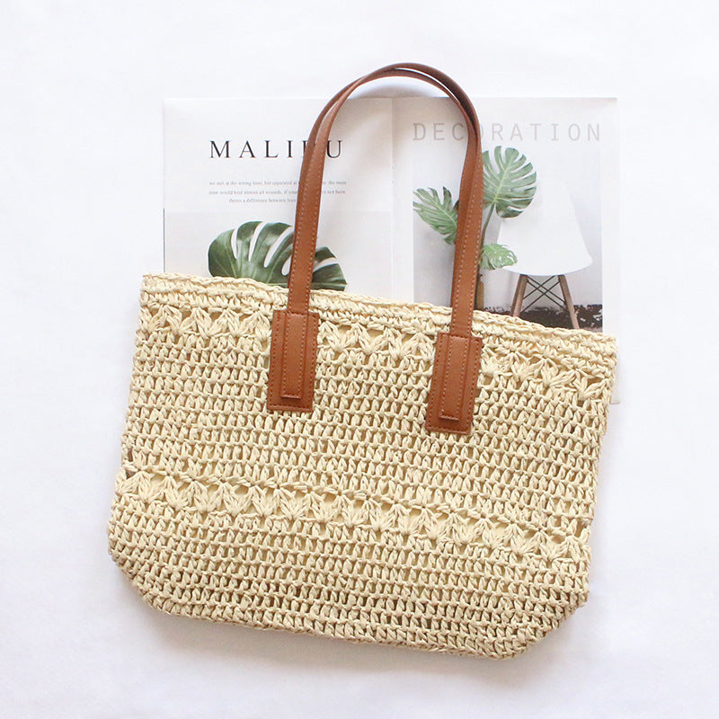 Handmade straw bag LoungeYard — product view 1
