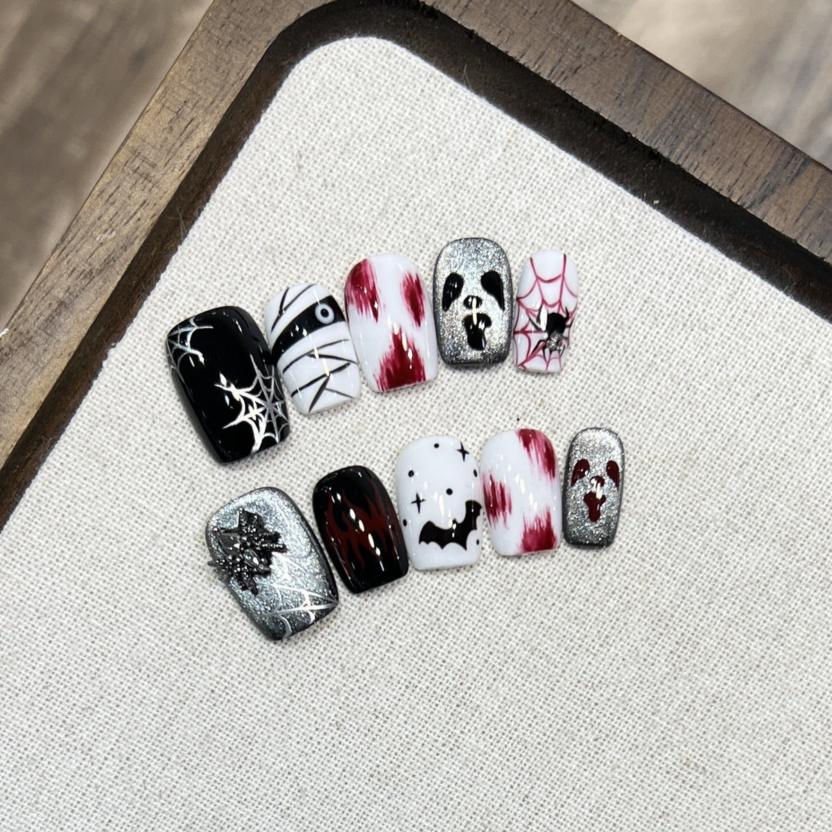 Halloween Themed Press-On Nail Art Set — product view 5