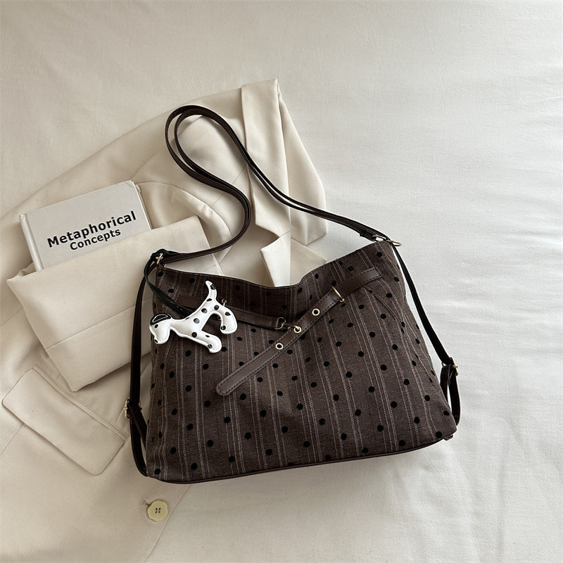Stylish Pet-Accented Shoulder Handbag — product view 6