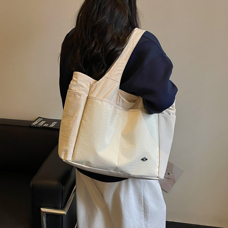 Stylish everyday tote bag LoungeYard — product view 3