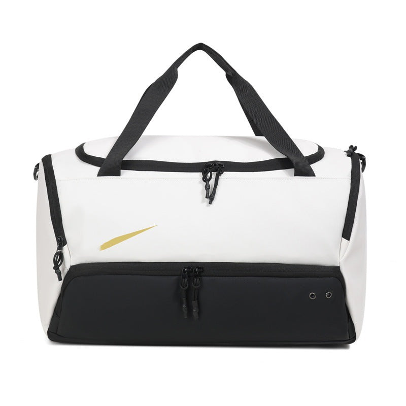 Sporty travel bag with intelligent organization system LoungeYard — product view 3