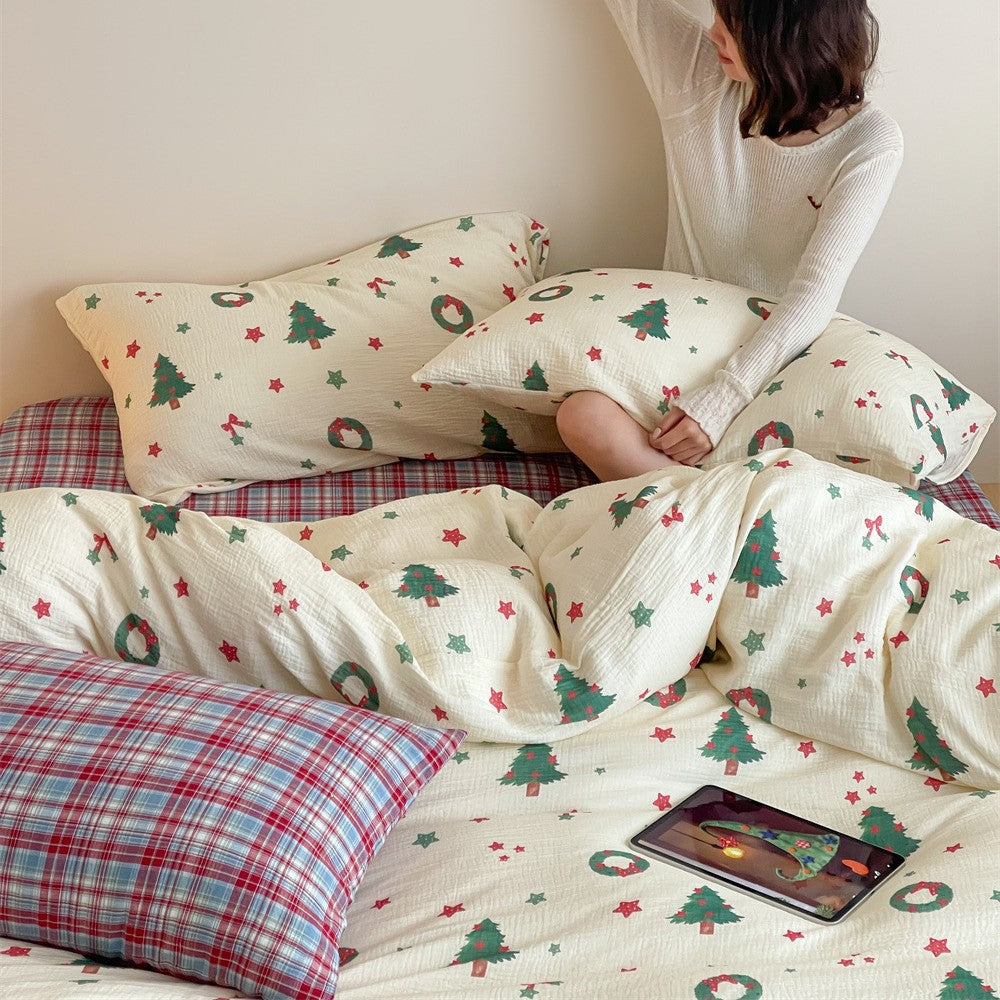 Festive cotton bedding set with crinkled structure and Christmas motif — product view 4