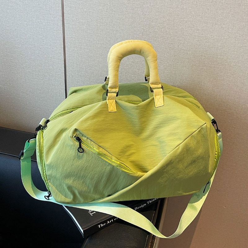 Versatile Lightweight Travel Duffle Bag LoungeYard — product view 6