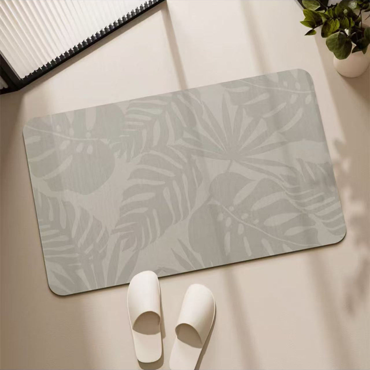 Decorative Leaf Print Bathroom Mat for Home — product view 2