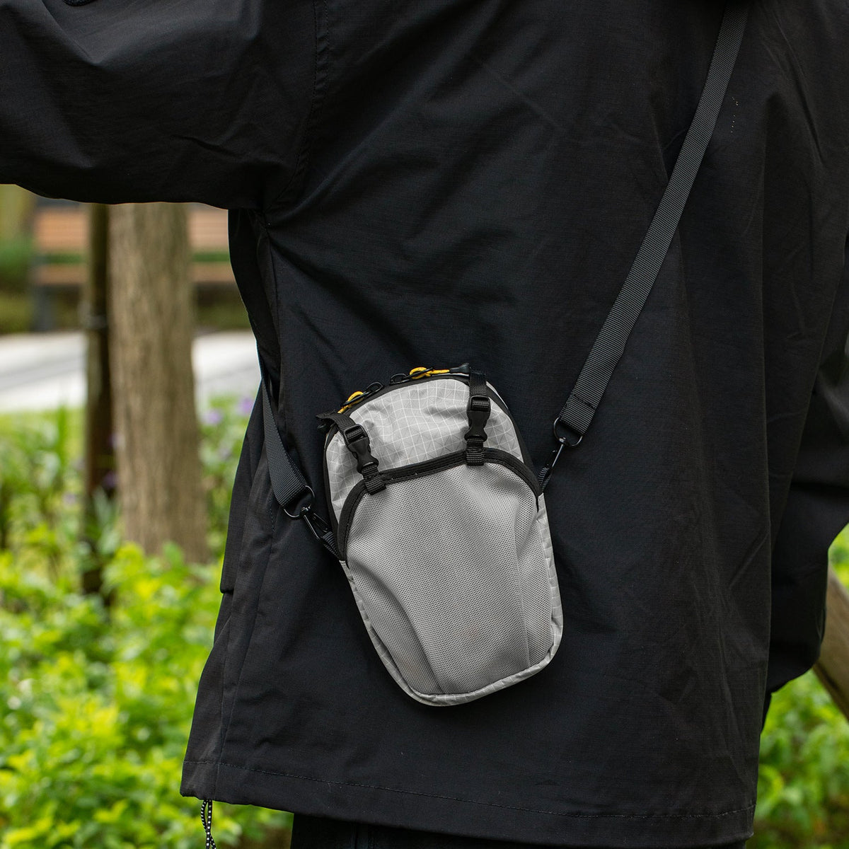 Wearable Smartphone Hip Bag with Adjustable Shoulder Strap LoungeYard — product view 5