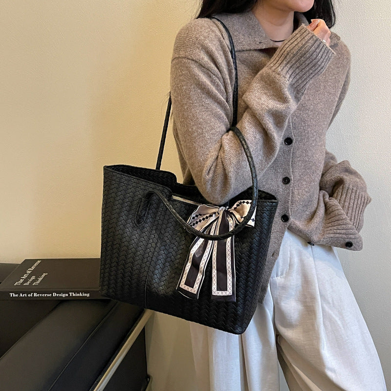 Woven Leather Tote Bag LoungeYard — product view 3