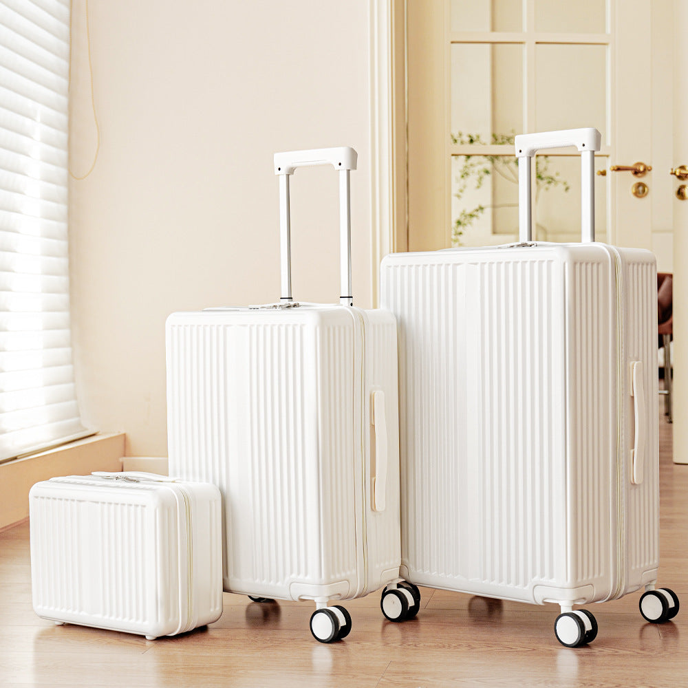 Lightweight Durable Spinner Suitcase — product view 3