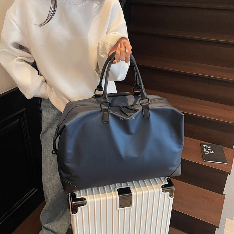 Spacious Multifunctional Travel Bag LoungeYard — product view 4