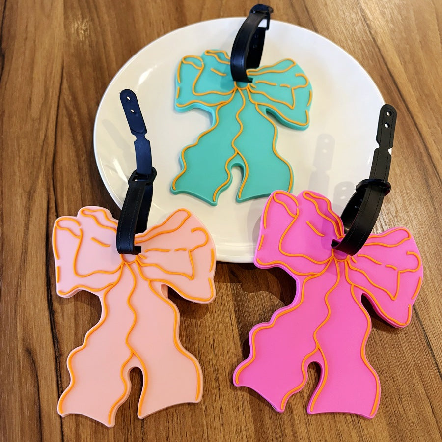 Silicone Bow-Shaped Luggage Tag LoungeYard — product view 1