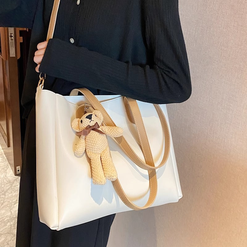 Spacious Soft Leather Tote Bag LoungeYard — product view 4