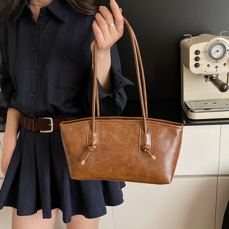 Classic Stylish Tote Bag LoungeYard — product view 3