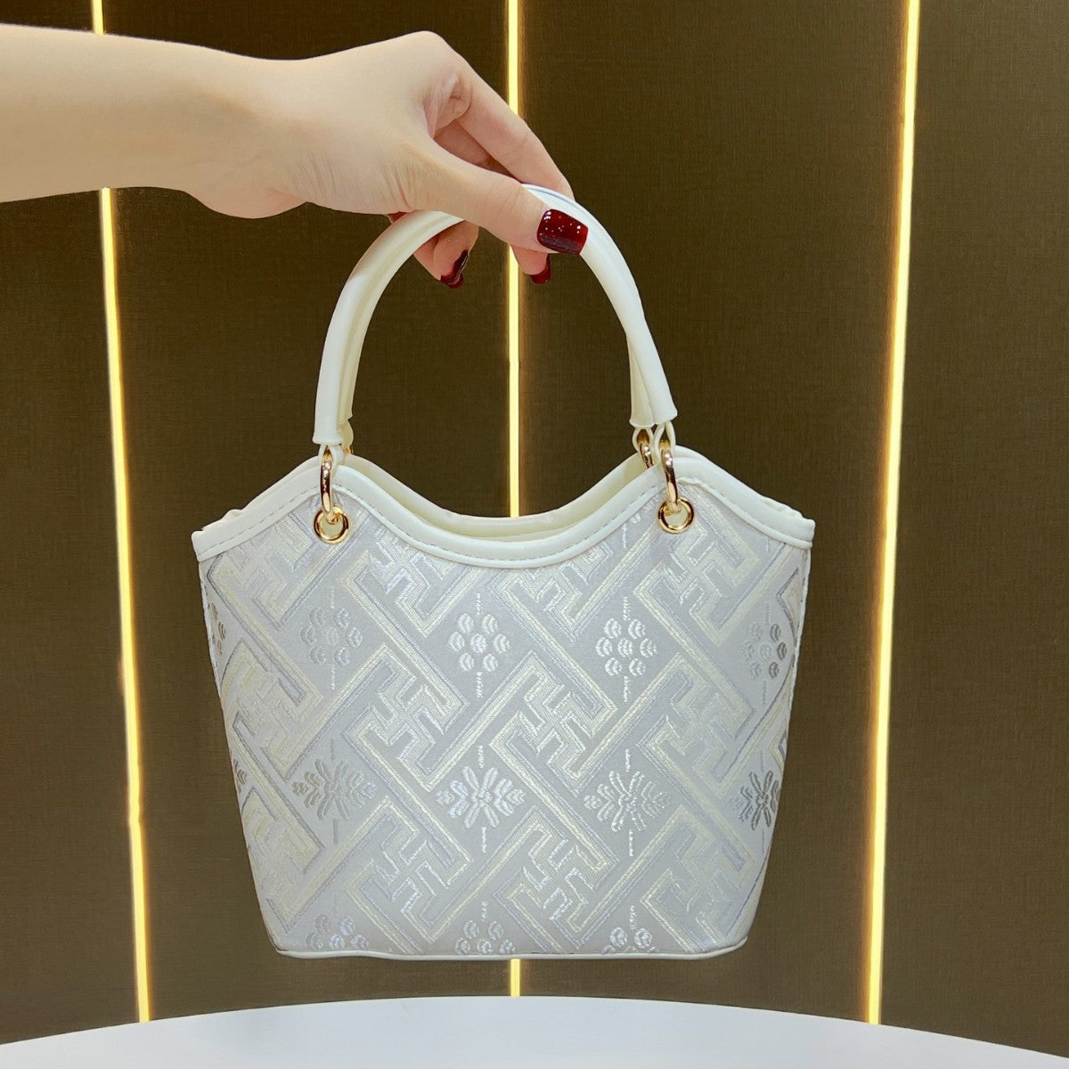 Decorative Patterned Handbag — product view 5