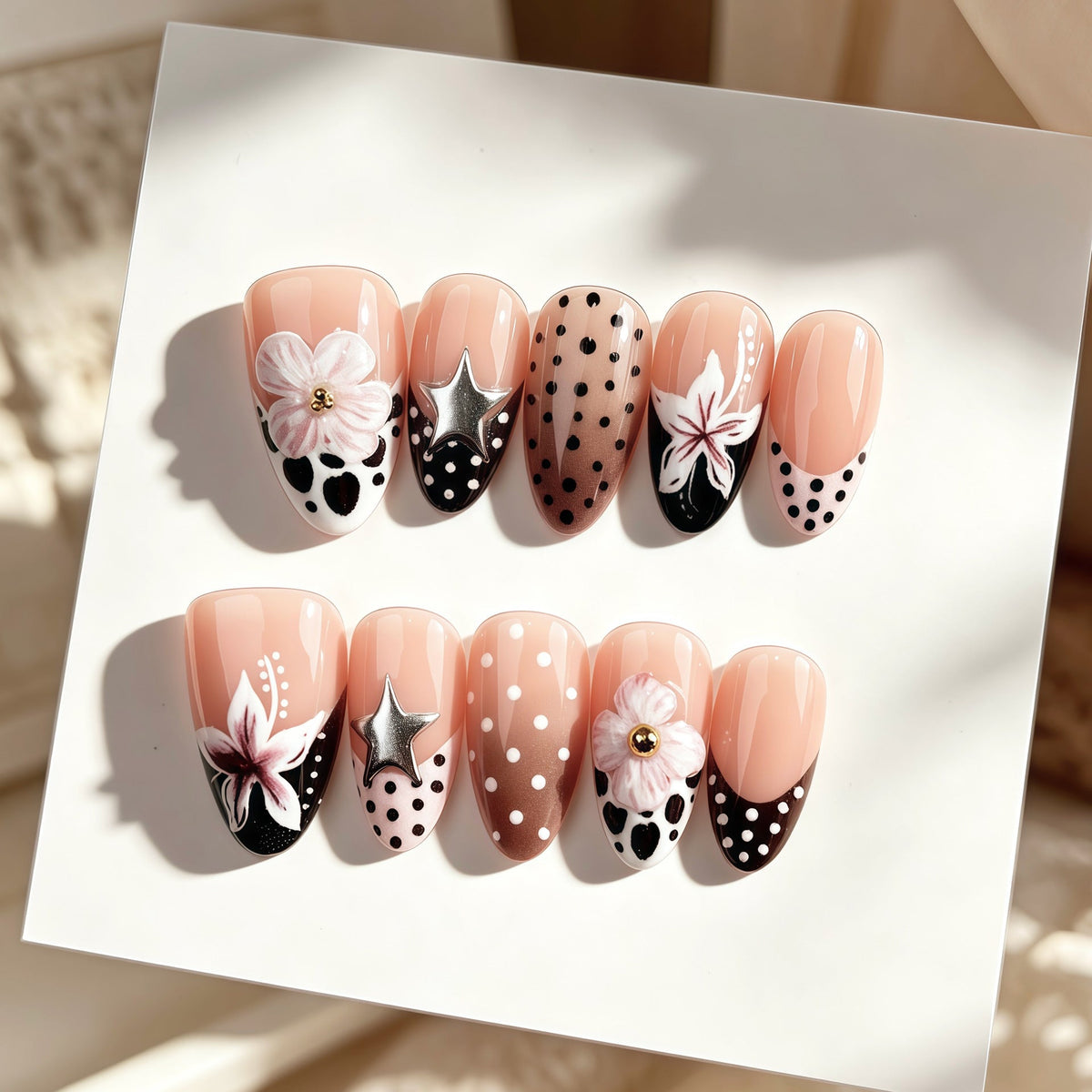 Artistic Press-On Nail Art Set with Unique Floral and Star Designs — product view 3