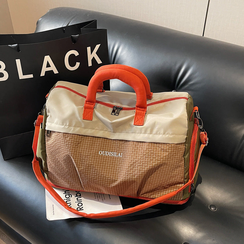 Ladies tote bag with durable materials and removable shoulder strap LoungeYard — product view 7