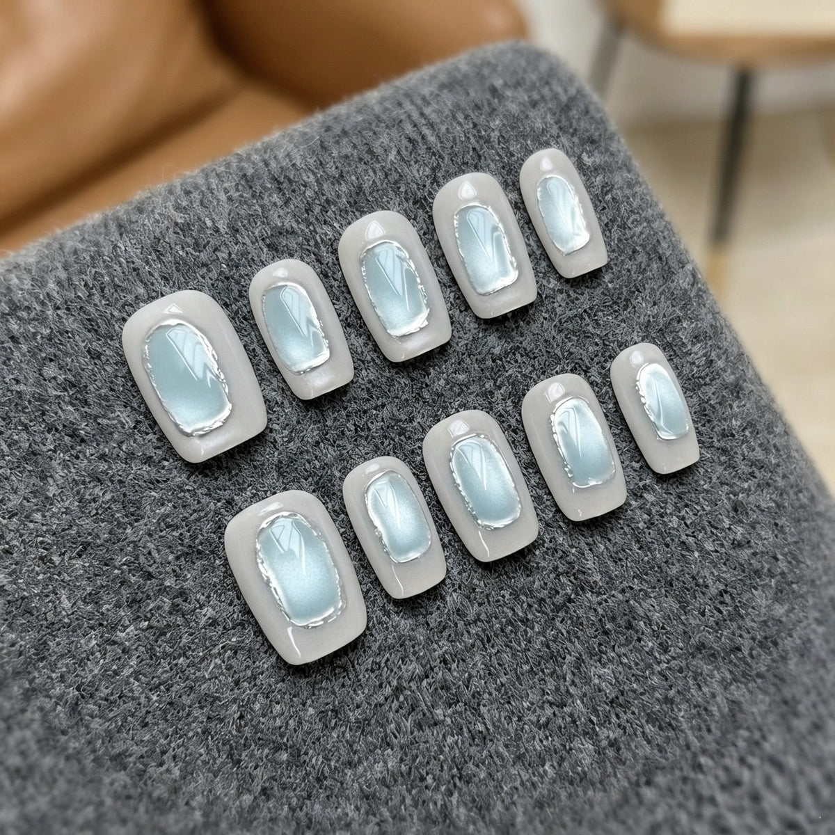 Luxurious Glossy Press-On Nail Set — product view 3
