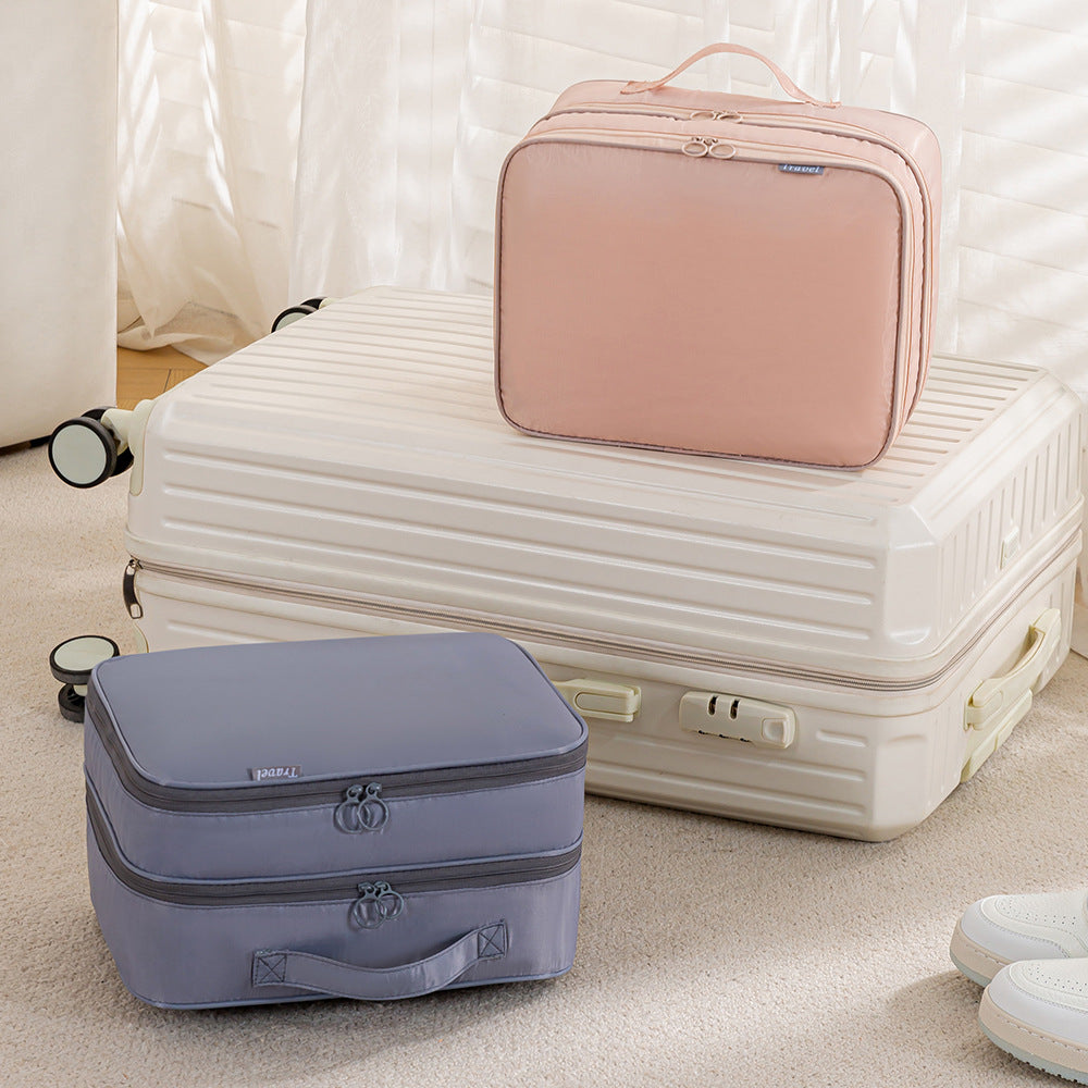 Multifunctional Travel Organizer Bag LoungeYard — product view 2