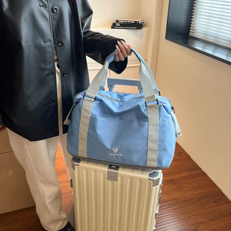 Practical Fitness and Travel Bag LoungeYard — product view 4