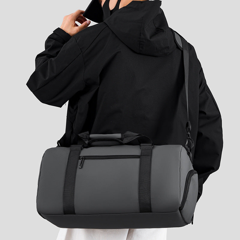 Versatile sports duffel bag with practical compartments LoungeYard — product view 3