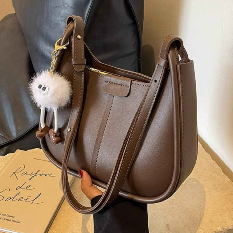 Chic Everyday Handbag LoungeYard — product view 3
