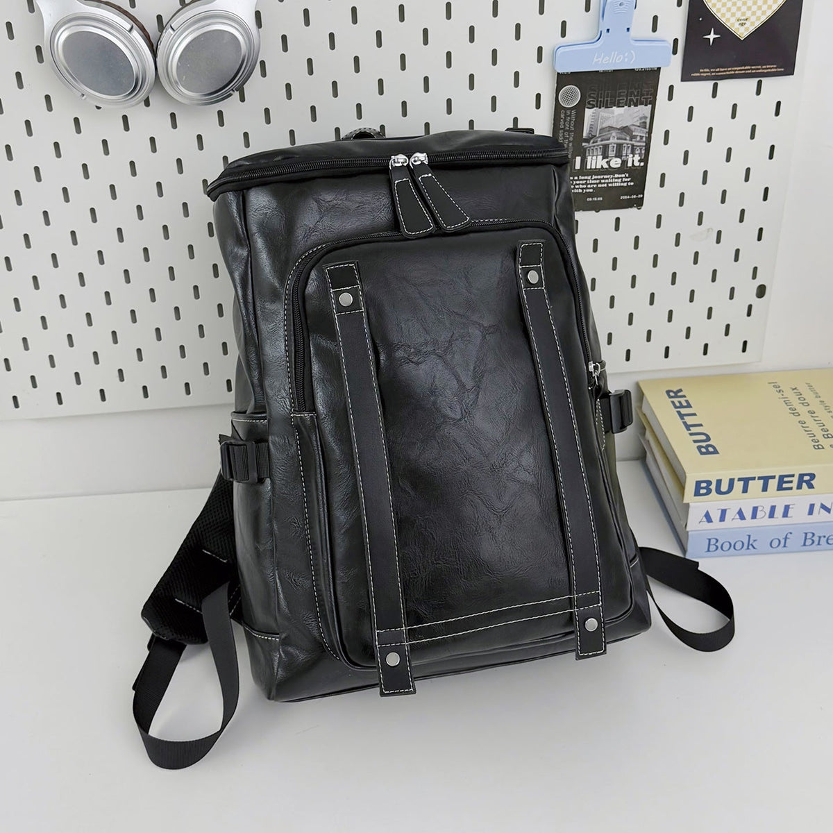Elegant Functional Backpack LoungeYard — product view 6