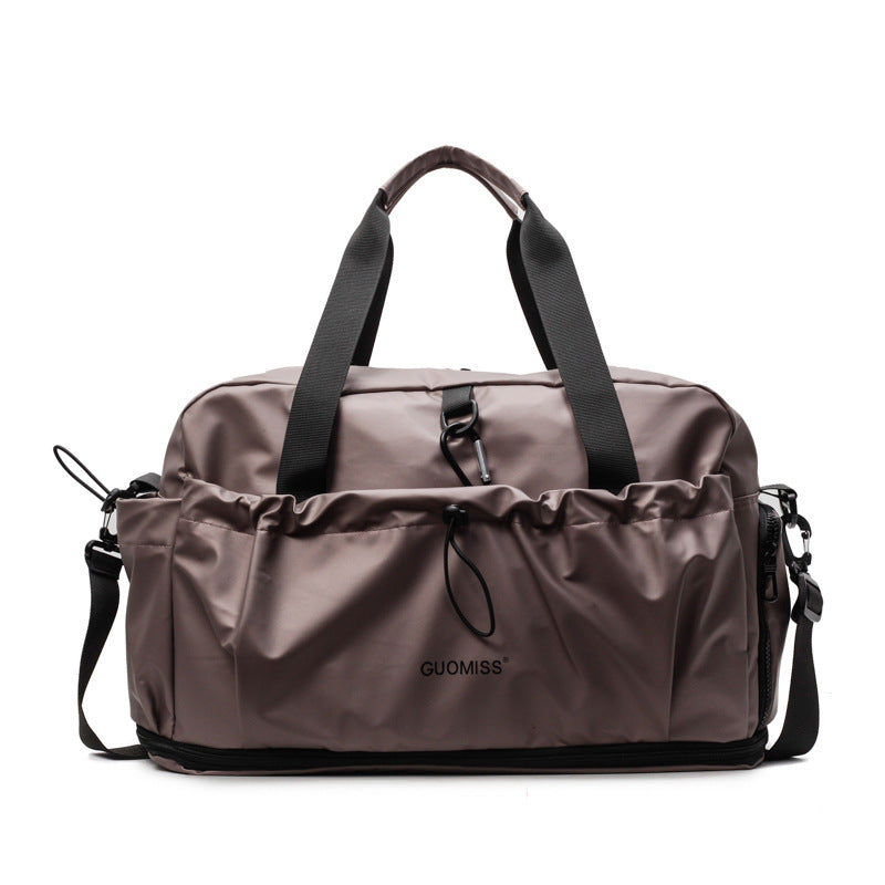 Spacious sports bag with adjustable shoulder strap LoungeYard — product view 5
