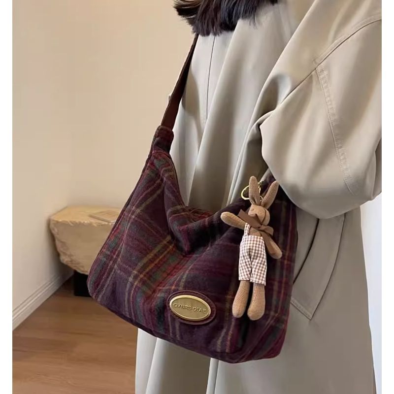 Cozy Plaid Shoulder Bag LoungeYard — product view 4