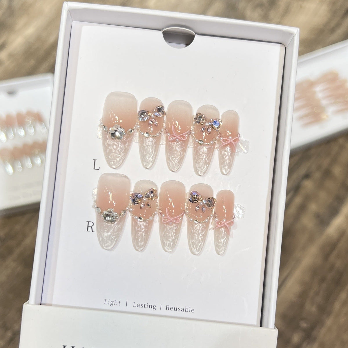 Luxurious Decorative Press-On Nail Tips — product view 4