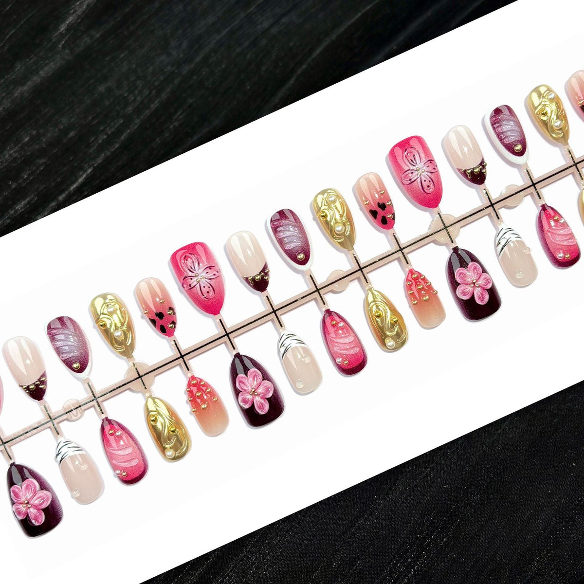 Creative Decorative Press-On Nail Art Set — product view 1