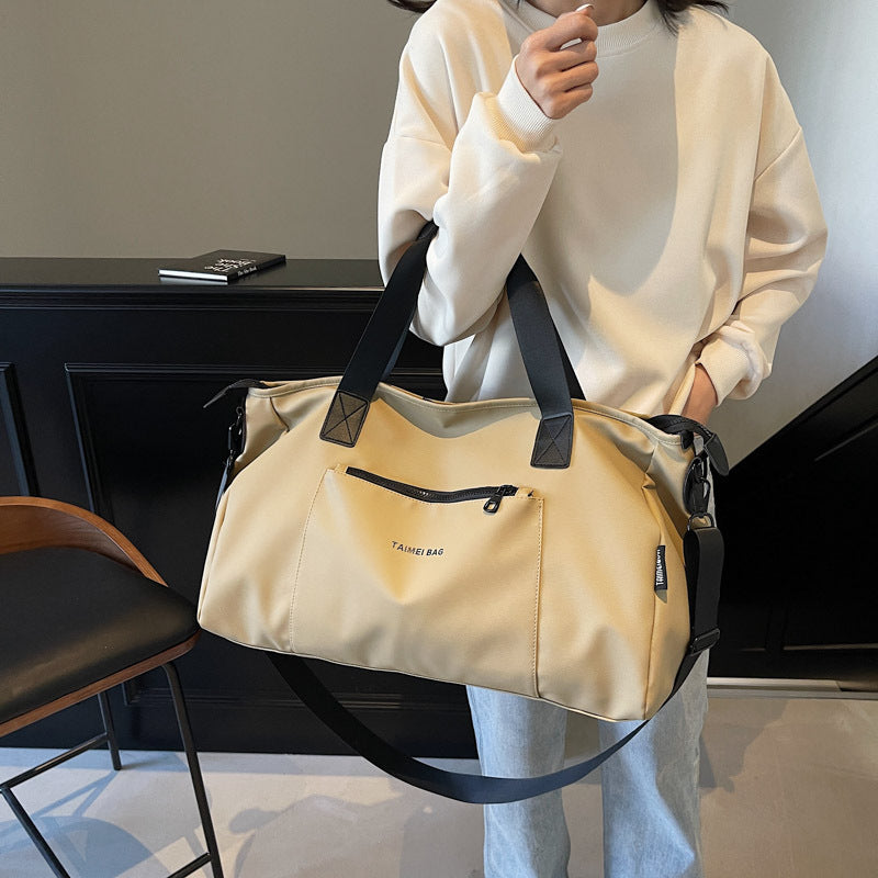 High-Quality Sports Travel Bag With Multifunctional Compartments LoungeYard — product view 2