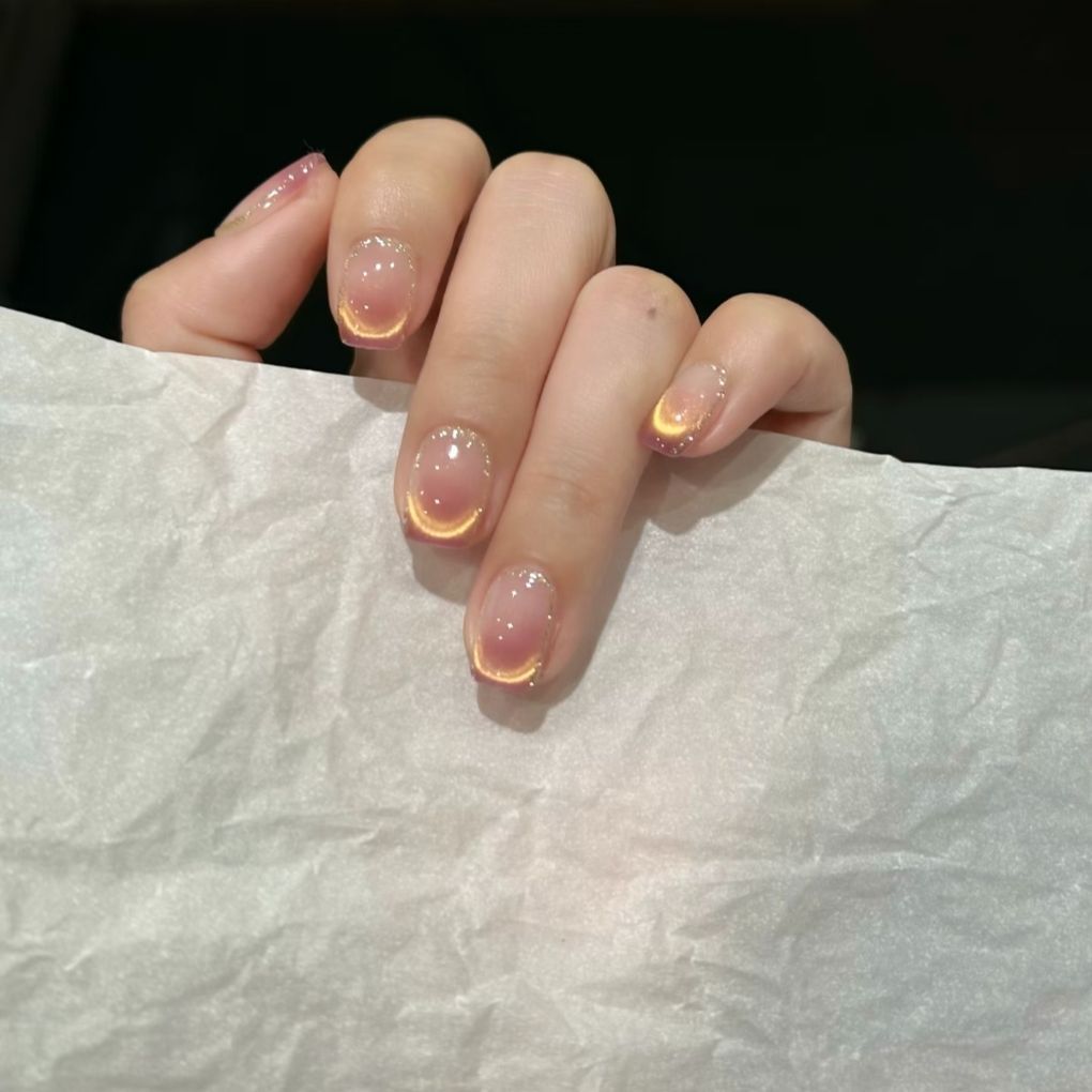 Gradient Glossy Nail Extensions — product view 1