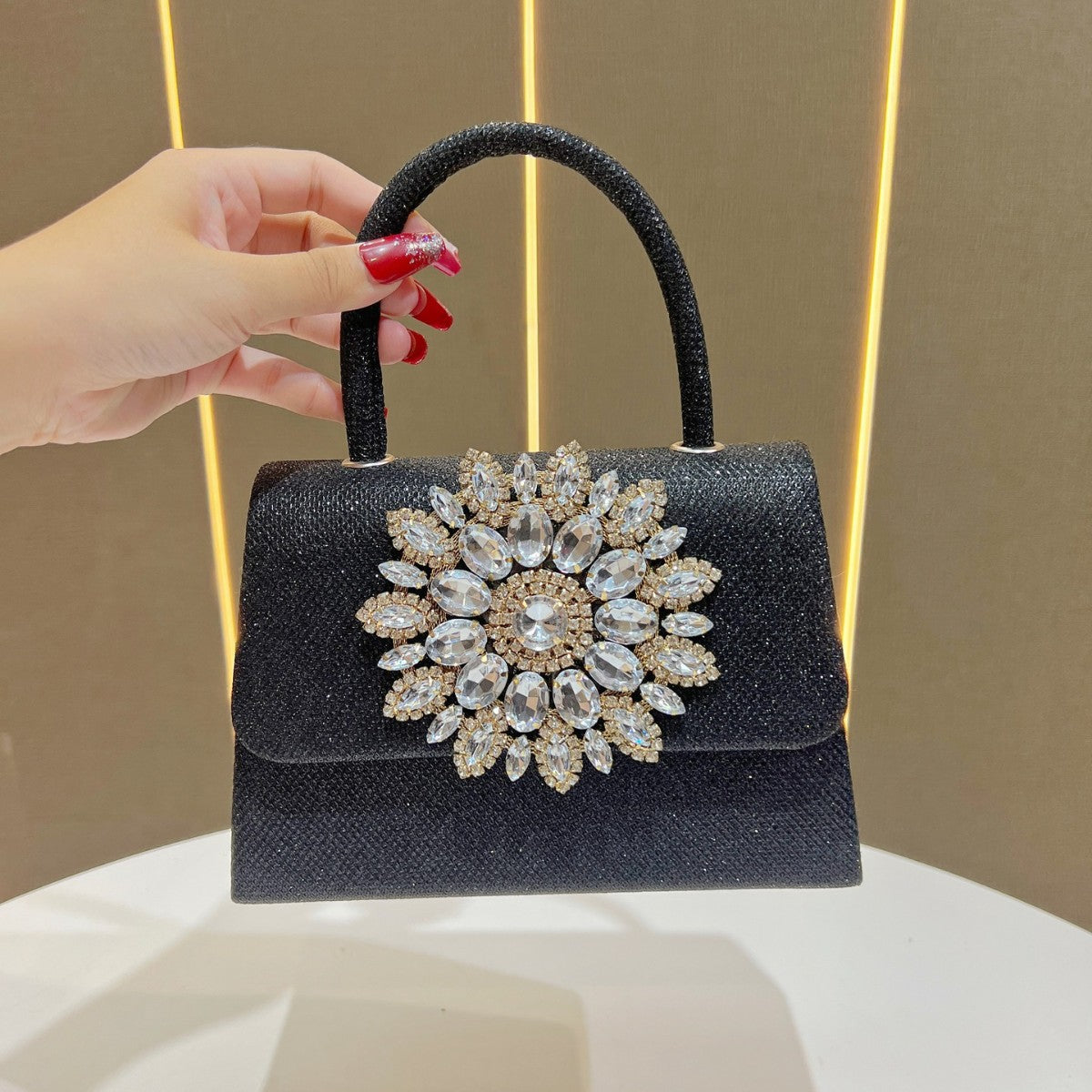 Sparkling Decorative Evening Handbag — product view 6