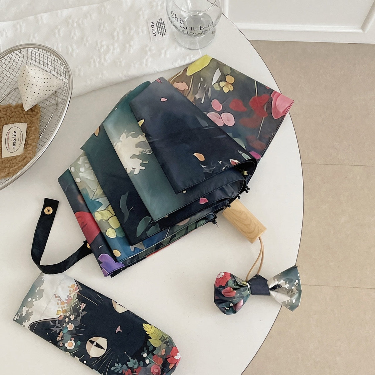 Women's Foldable Shoulder Bag with Colorful Design LoungeYard — product view 7
